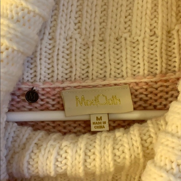 Pink and white chunky sweater - Picture 2 of 2